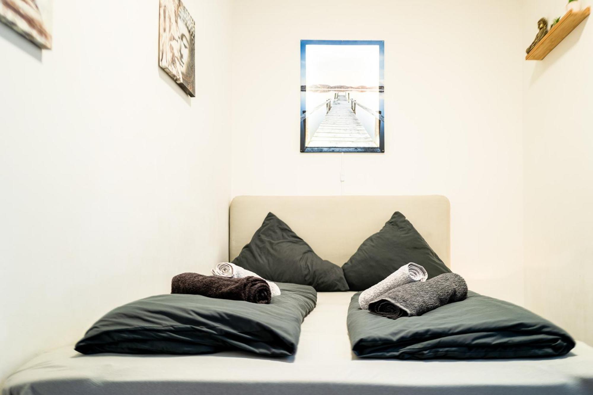 #221 Moderne City Wohnung Im Herzen Von Нойс Экстерьер фото